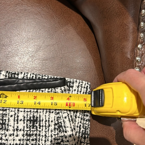 Calvin Klein pencil skirt size 8 - Picture 3 of 3